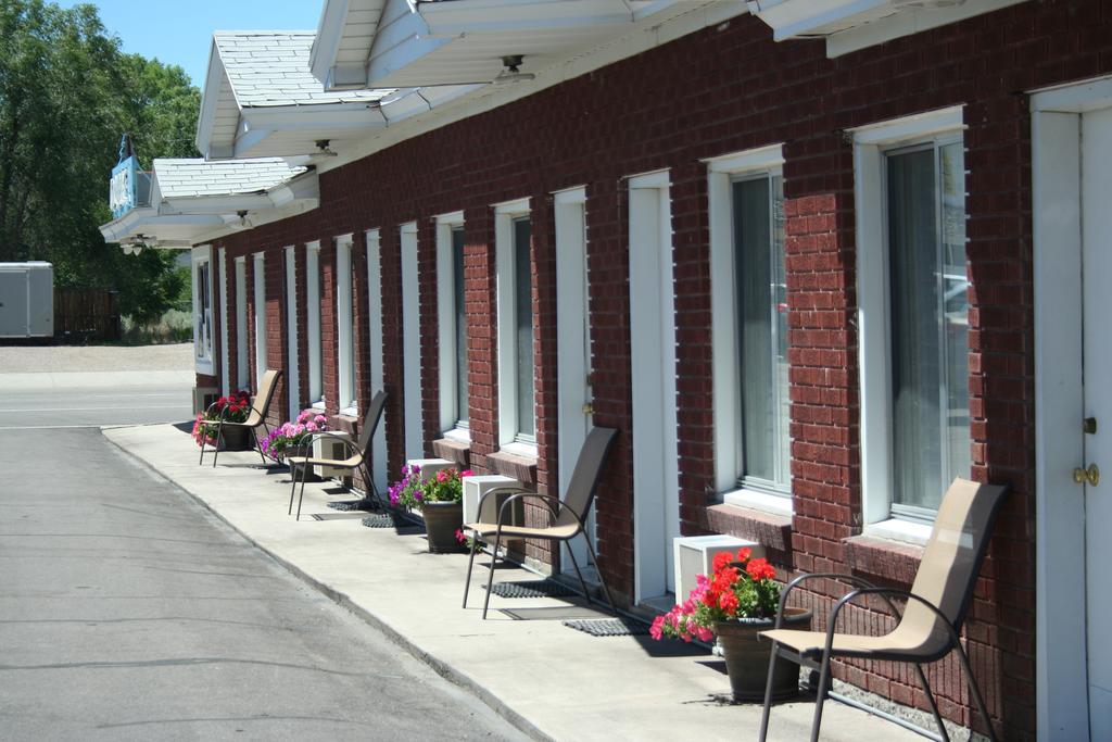 Blue Pine Motel Panguitch Exterior photo